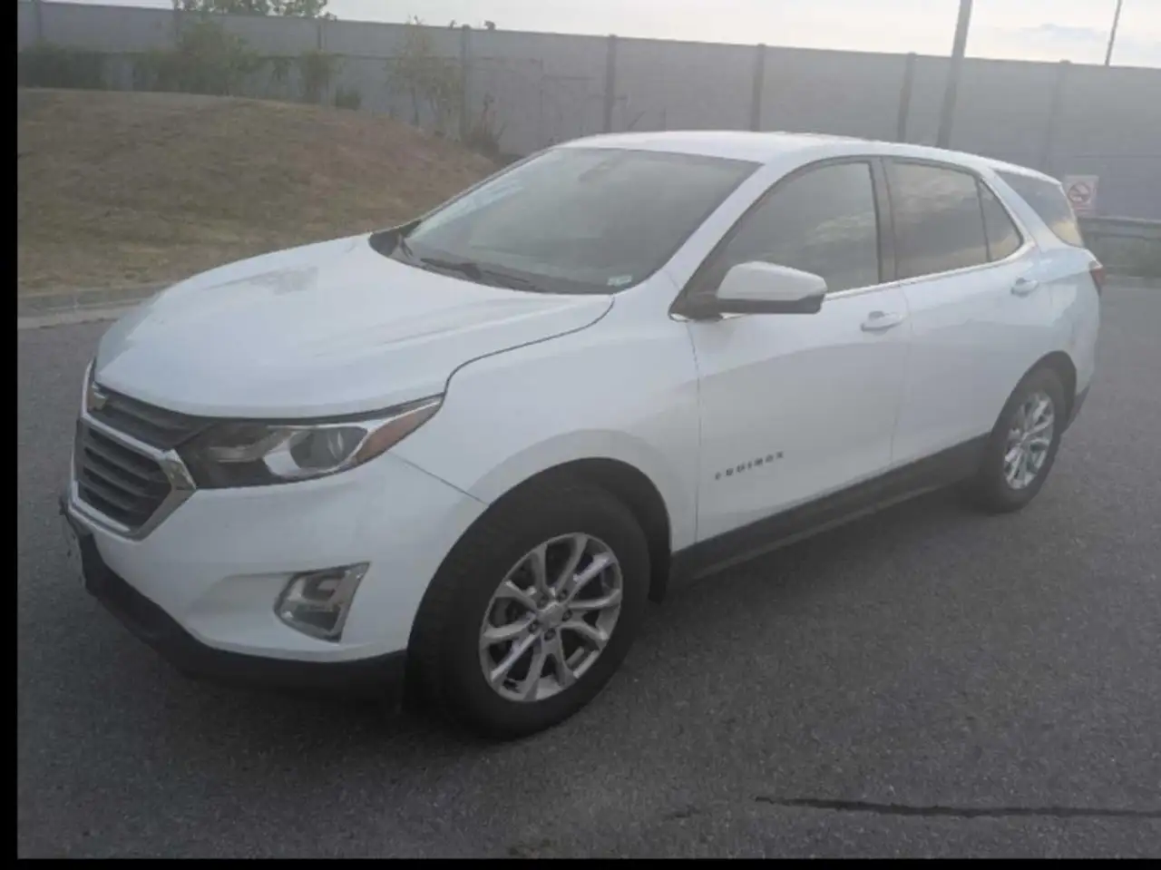 Chevrolet Equinox снимка Chevrolet Equinox