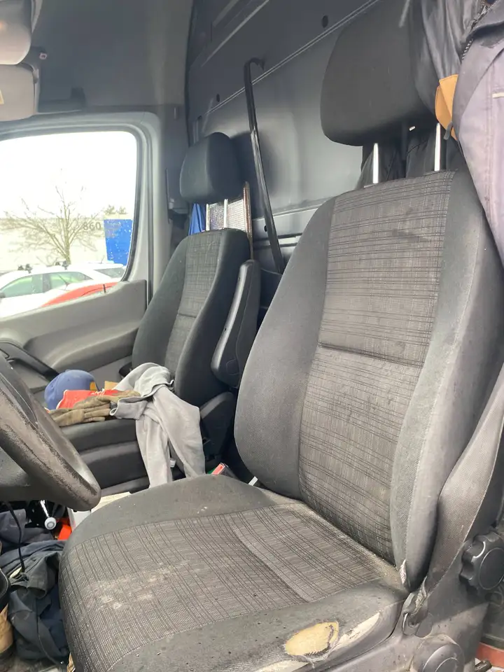 Mercedes-Benz Sprinter photo Mercedes-Benz Sprinter