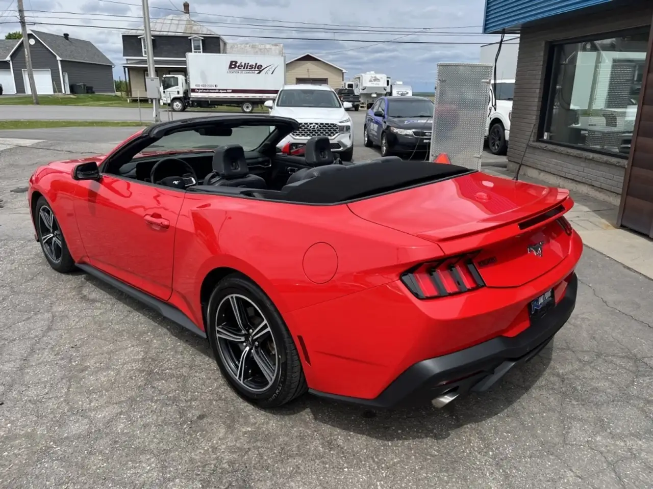 Ford Mustang photo Ford Mustang