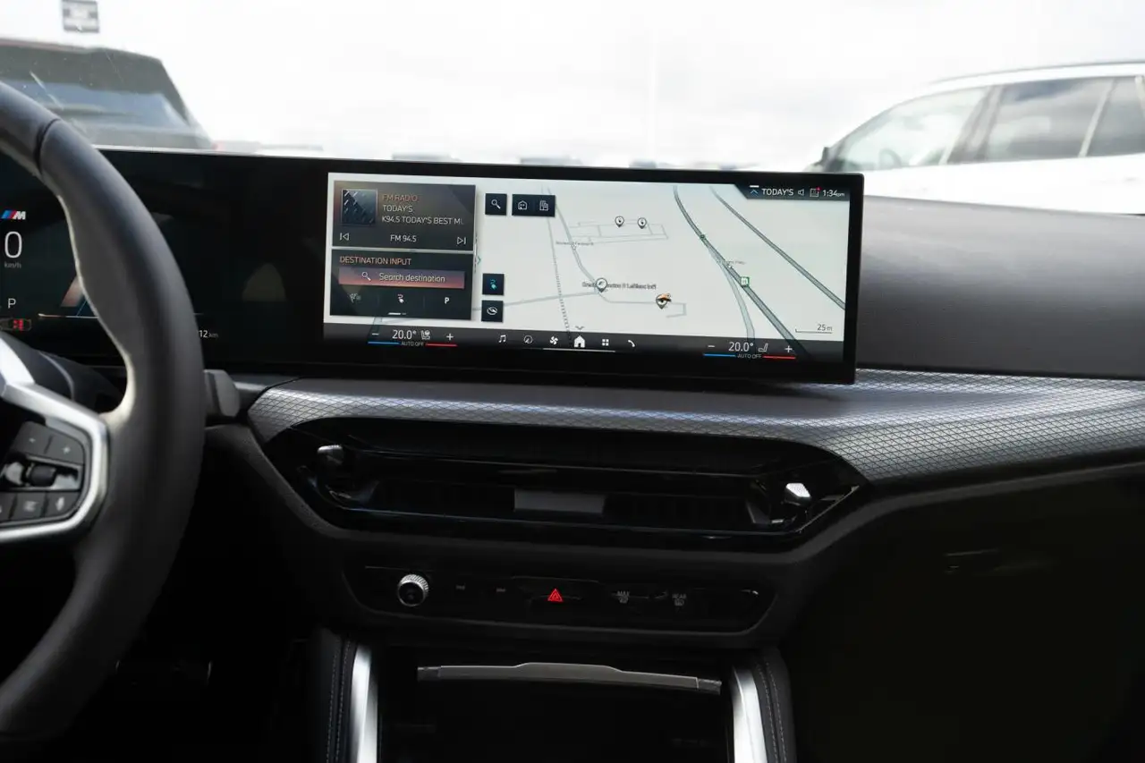 BMW i4 photo BMW i4