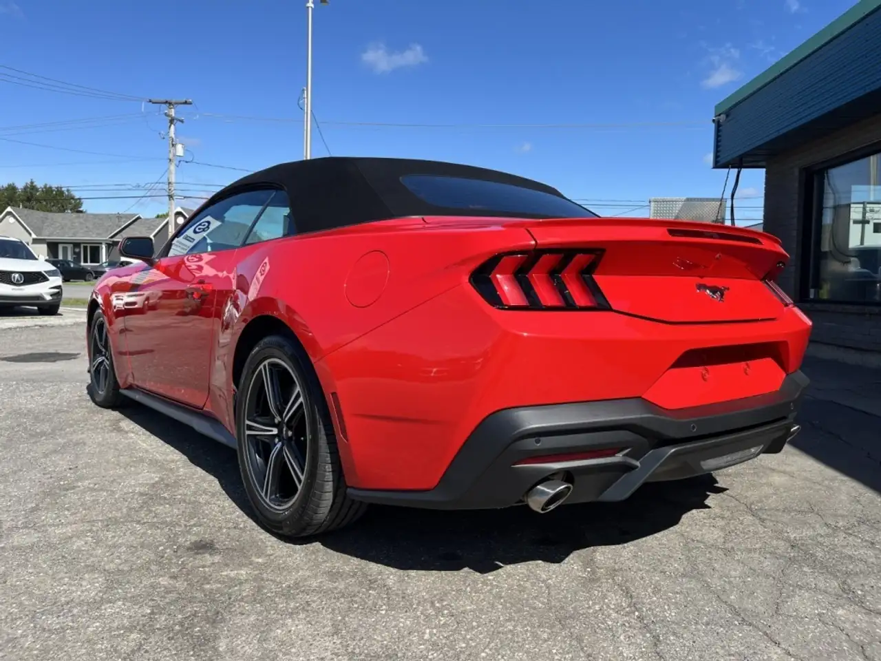 Ford Mustang photo Ford Mustang