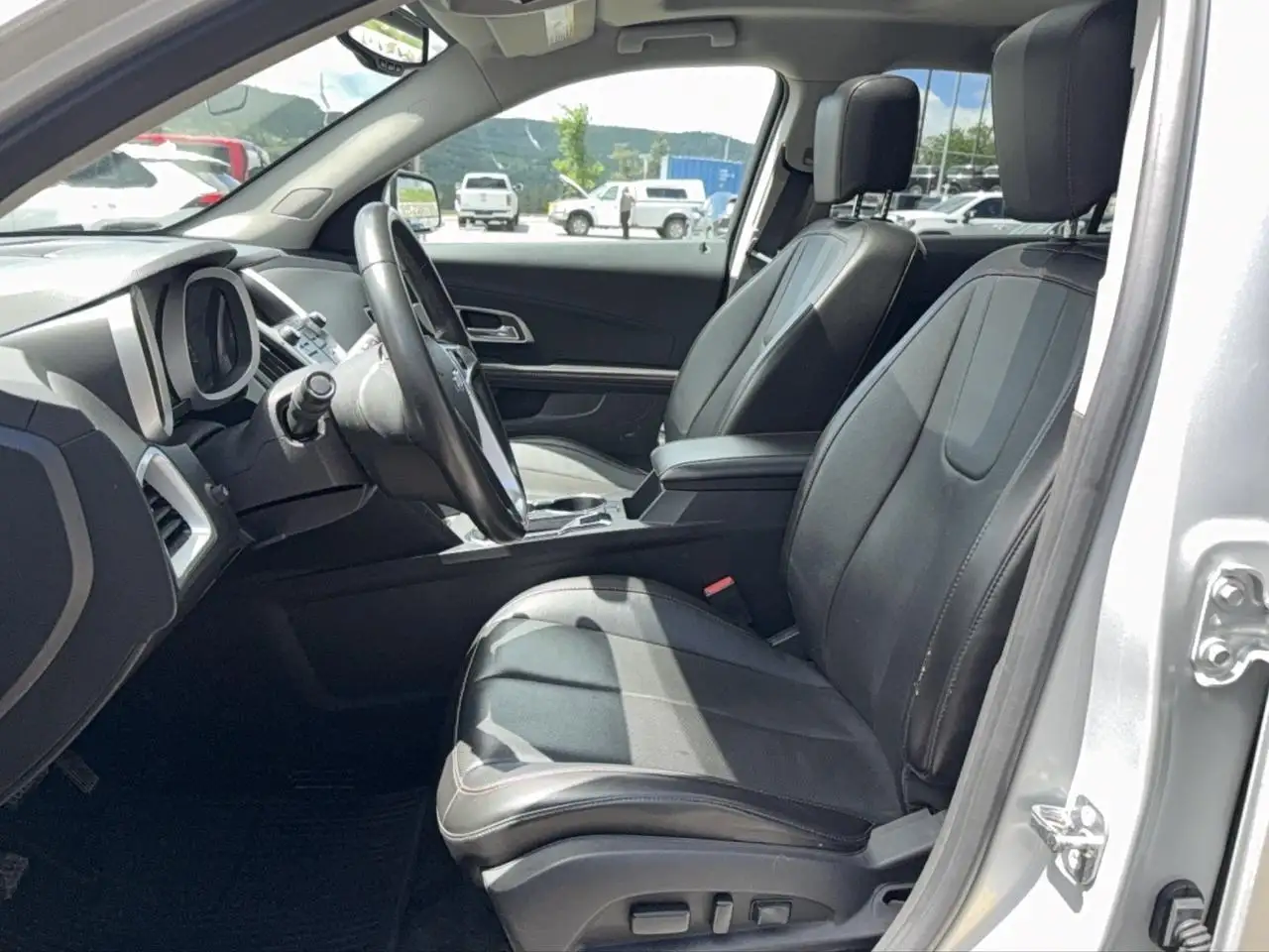 Chevrolet Equinox photo Chevrolet Equinox