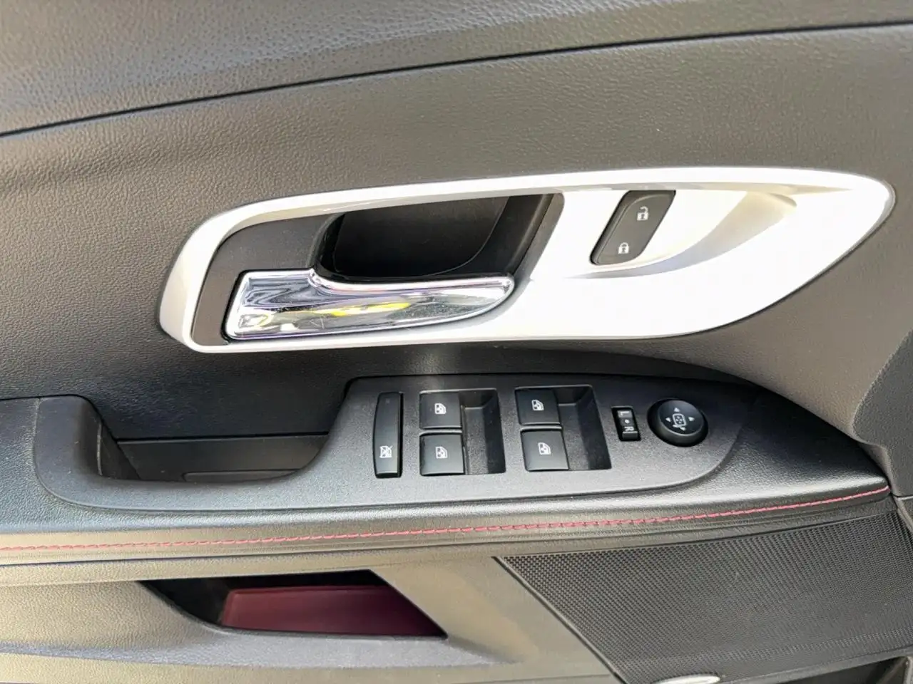 Chevrolet Equinox photo Chevrolet Equinox