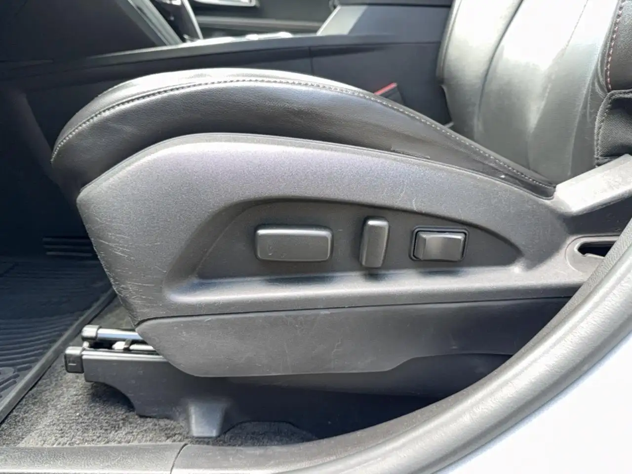 Chevrolet Equinox photo Chevrolet Equinox