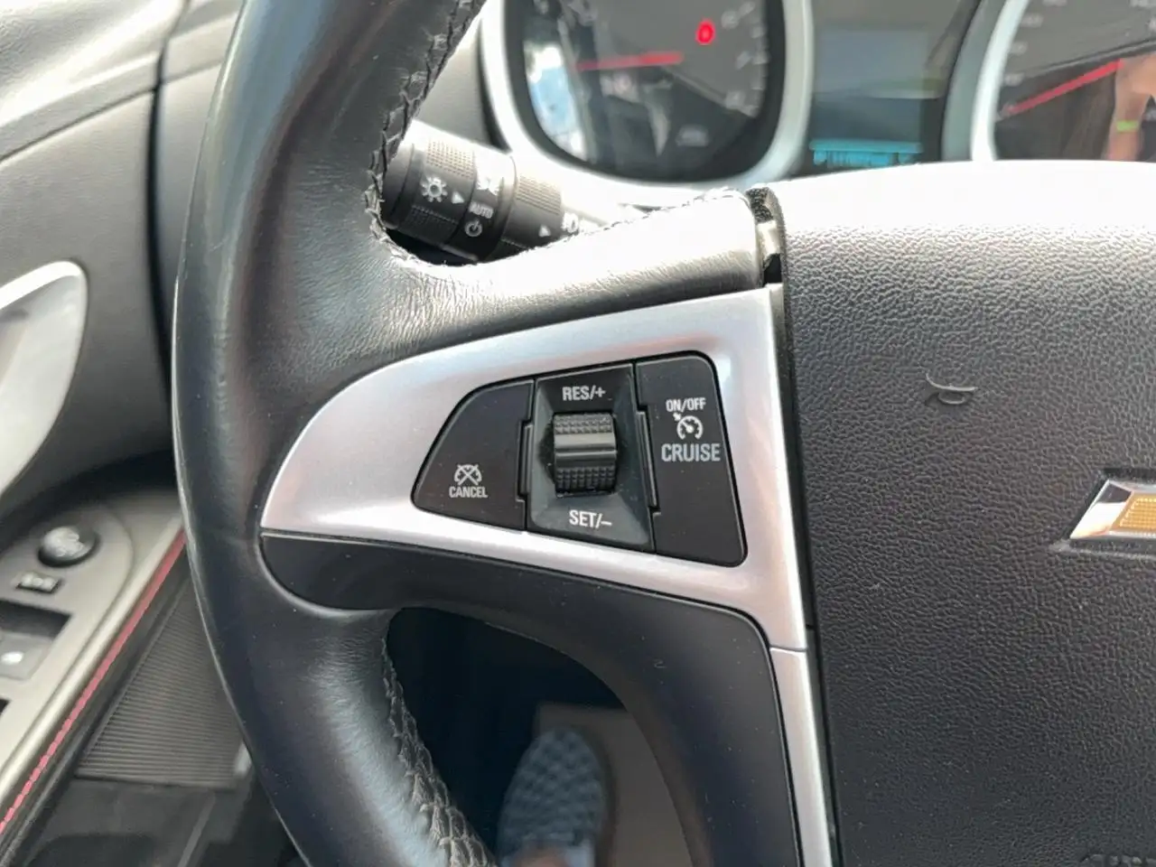 Chevrolet Equinox photo Chevrolet Equinox