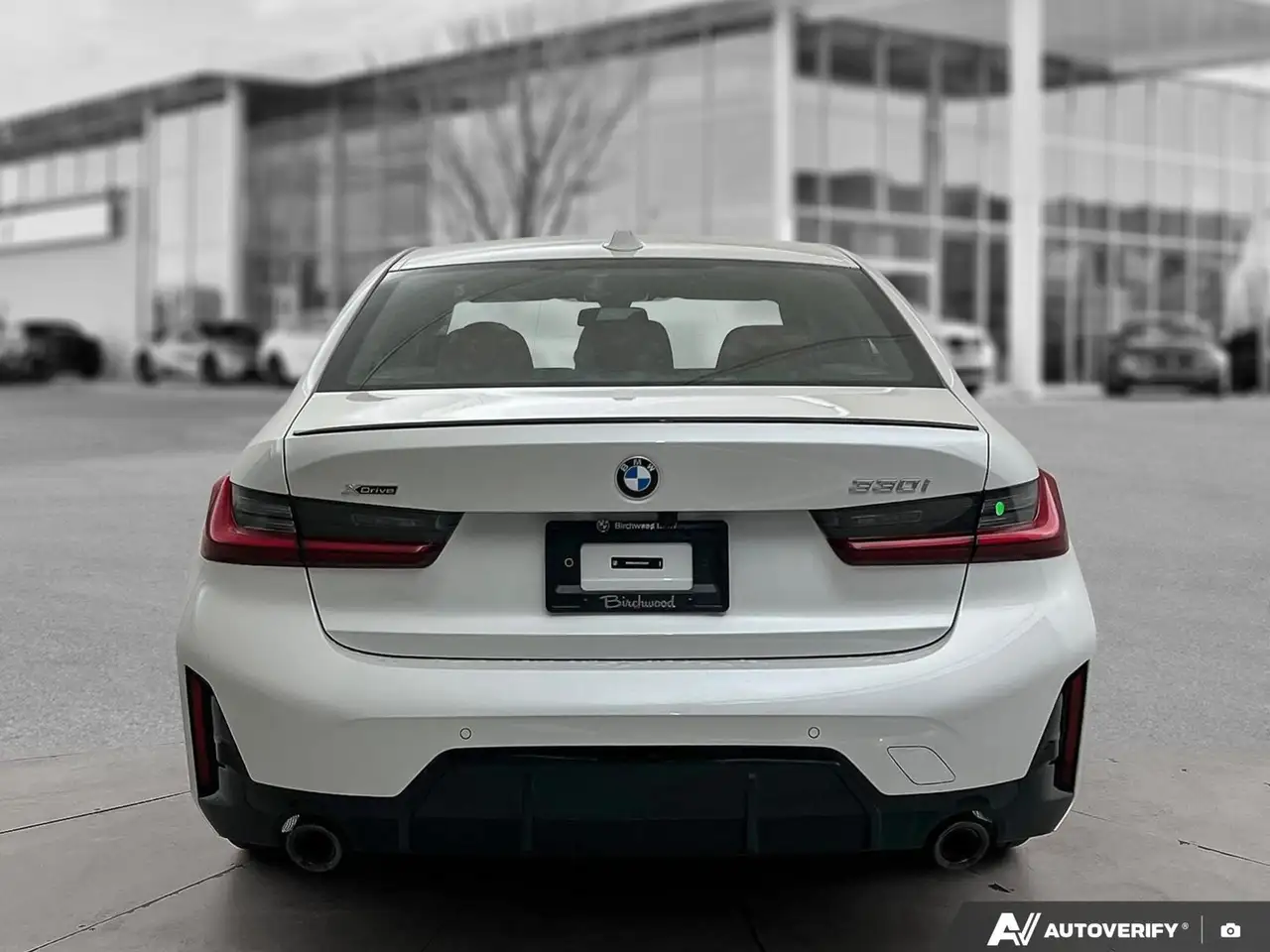 BMW 3 Series photo BMW 3 Series