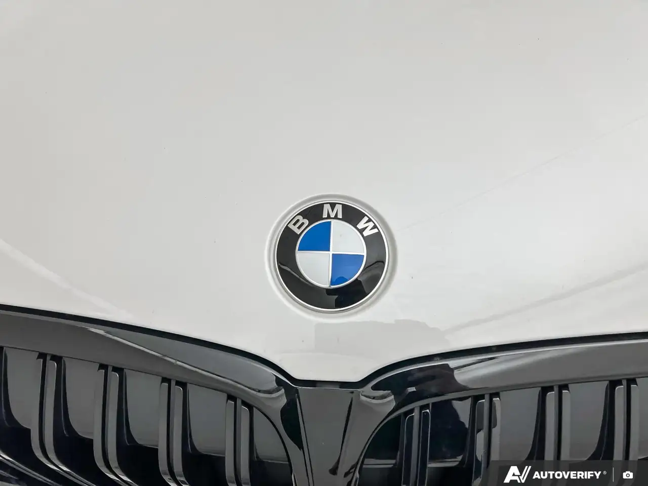 BMW 3 Series photo BMW 3 Series