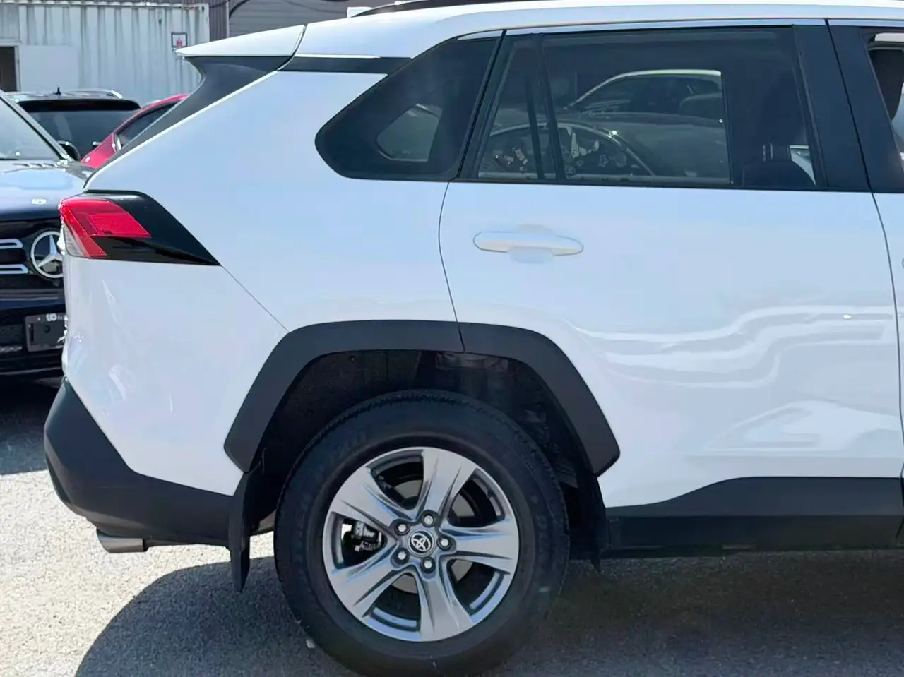 Toyota RAV 4 photo Toyota RAV 4