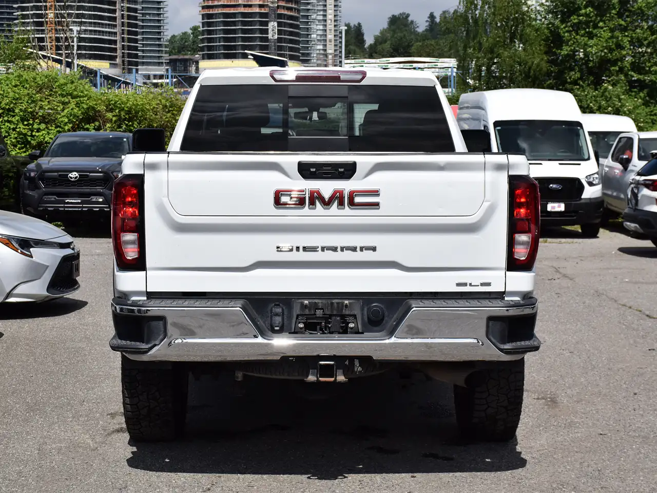 GMC Sierra 3500HD photo GMC Sierra 3500HD
