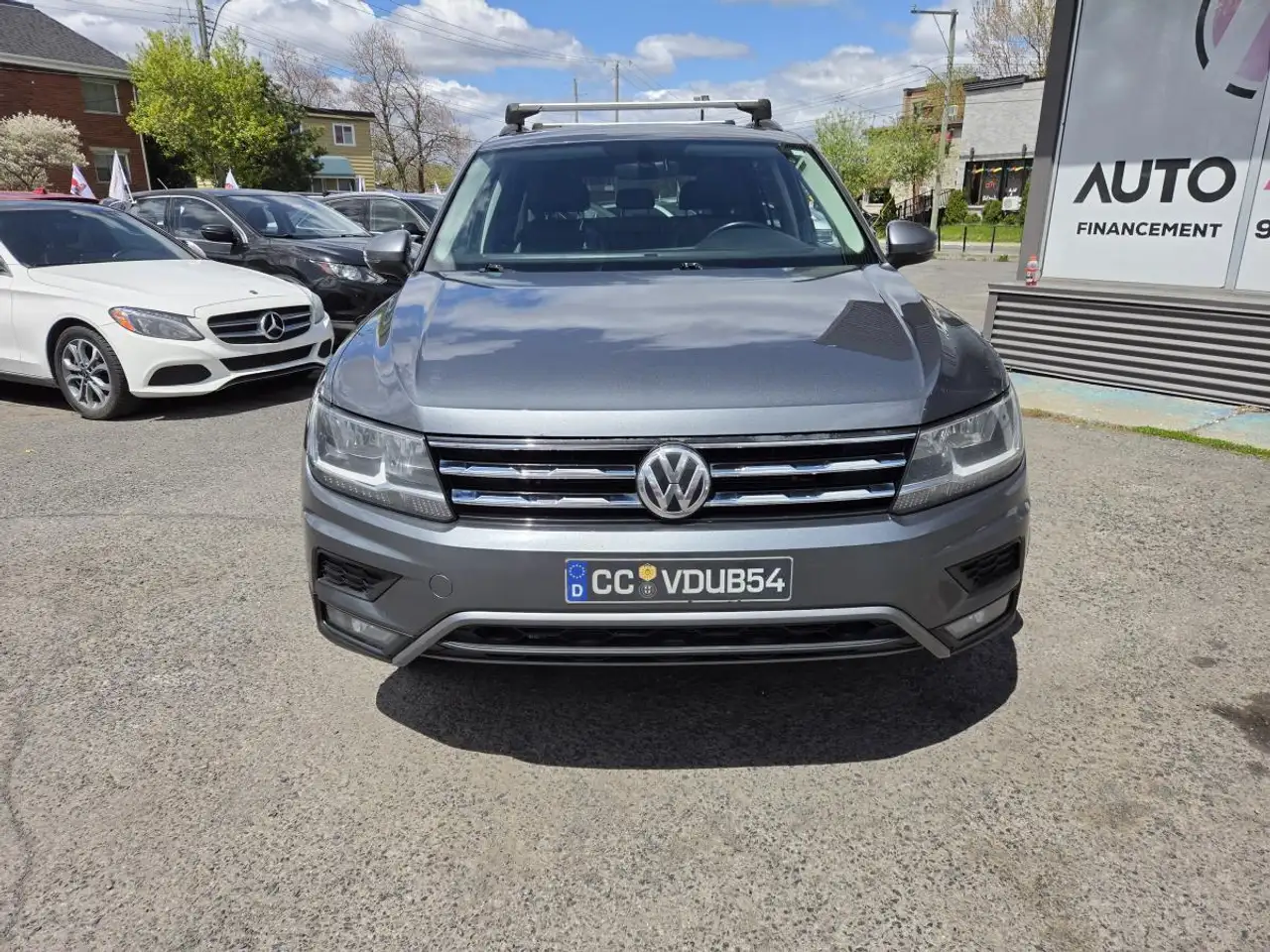 Volkswagen Tiguan снимка Volkswagen Tiguan