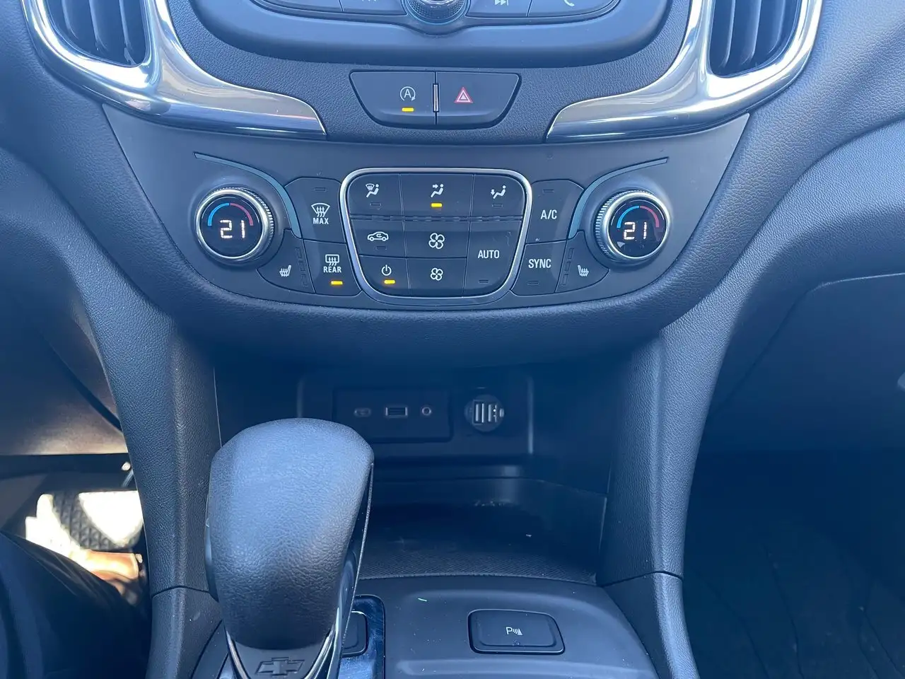 Chevrolet Equinox снимка Chevrolet Equinox