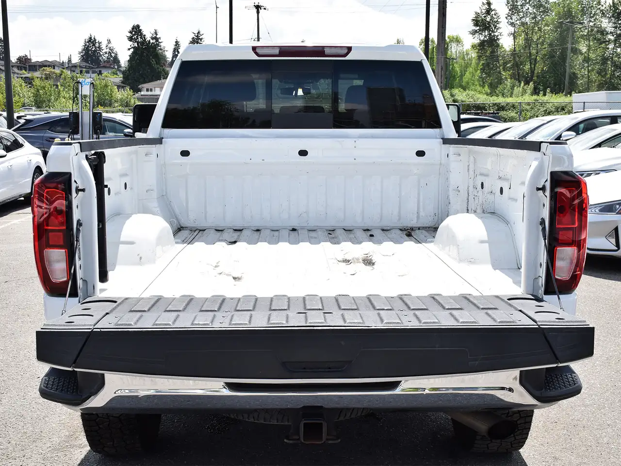 GMC Sierra 3500HD photo GMC Sierra 3500HD
