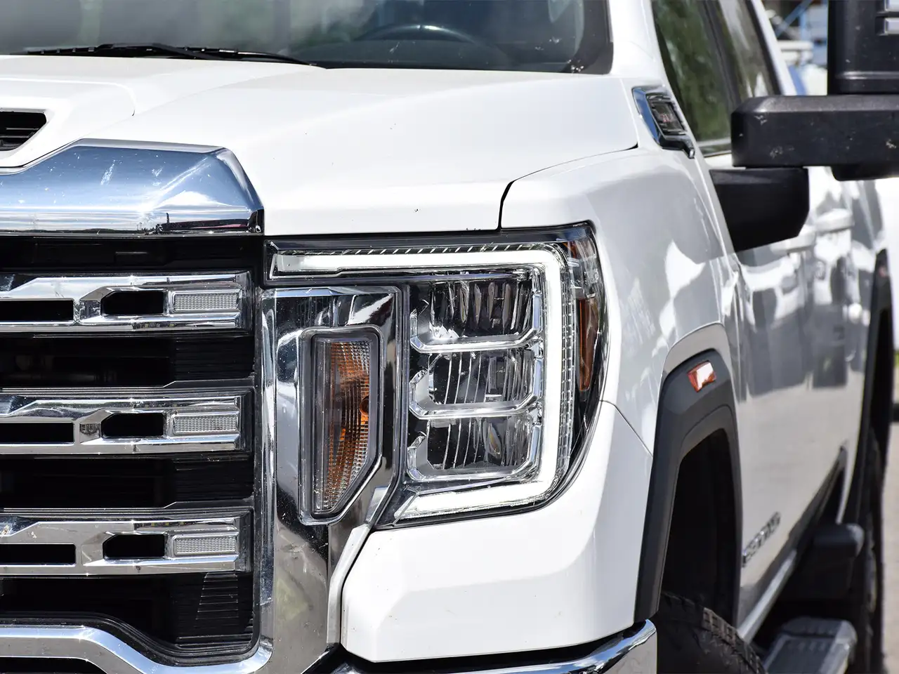 GMC Sierra 3500HD photo GMC Sierra 3500HD
