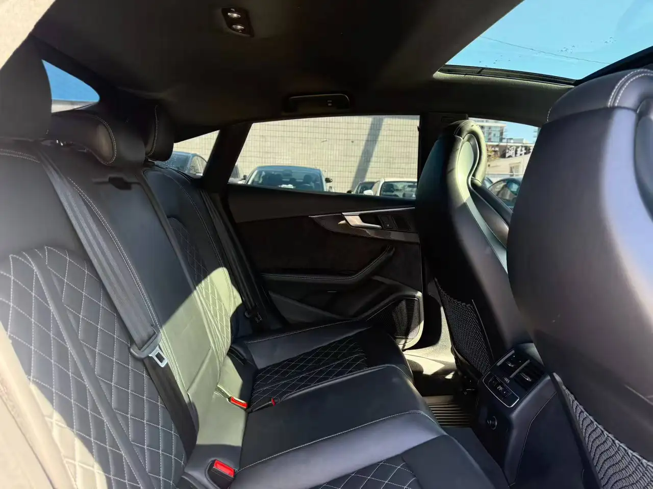 Audi S5 снимка Audi S5