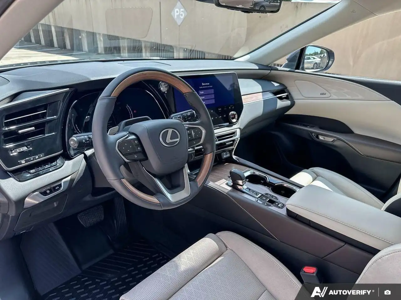 Lexus RX fotografie Lexus RX