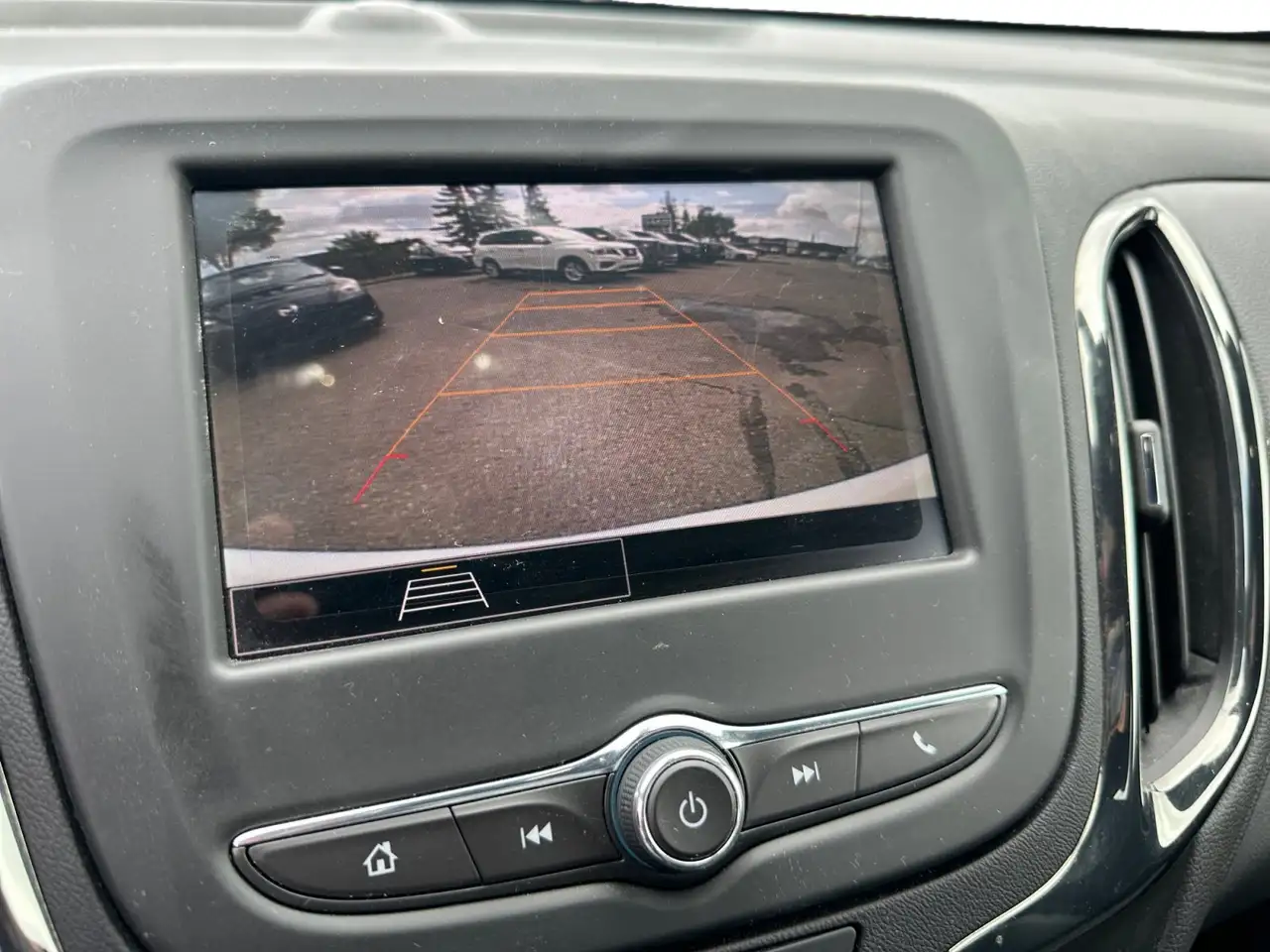 Chevrolet Equinox photo Chevrolet Equinox