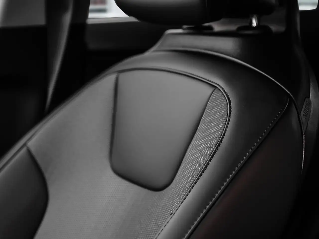 Kia Niro снимка Kia Niro