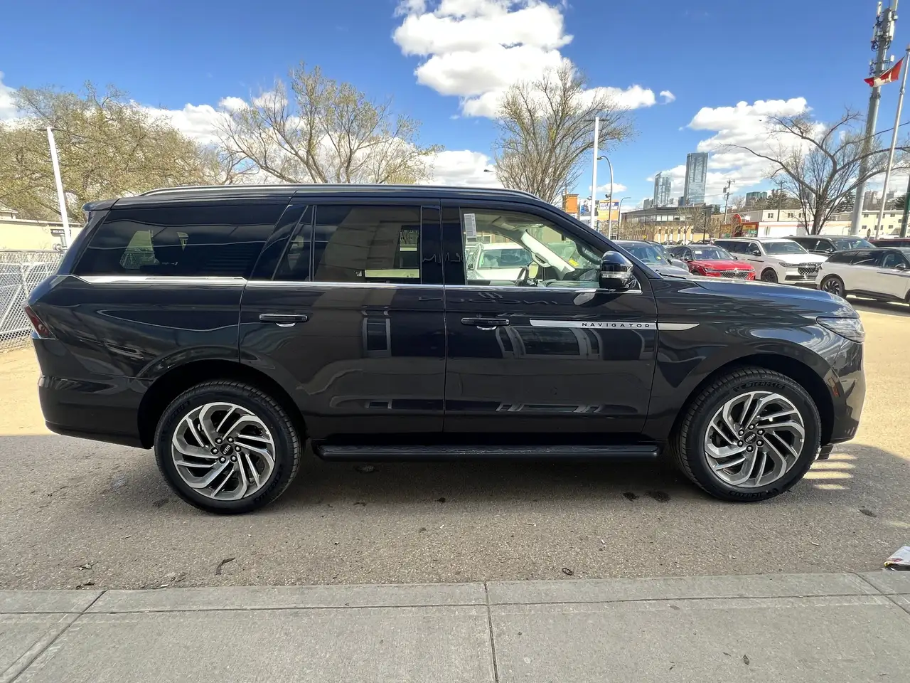 Lincoln Navigator photo Lincoln Navigator