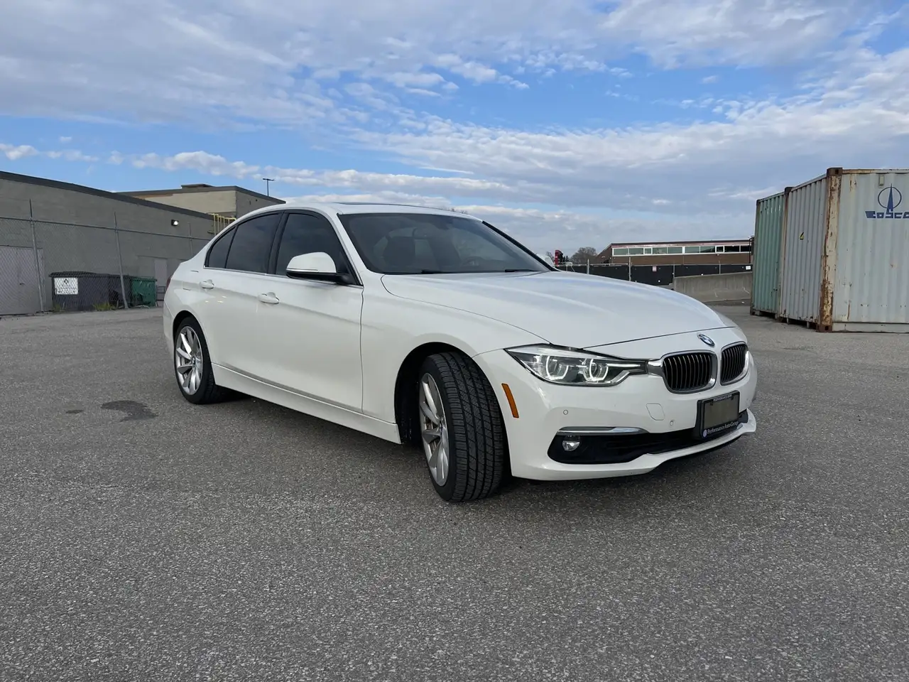 BMW 3 Series photo BMW 3 Series
