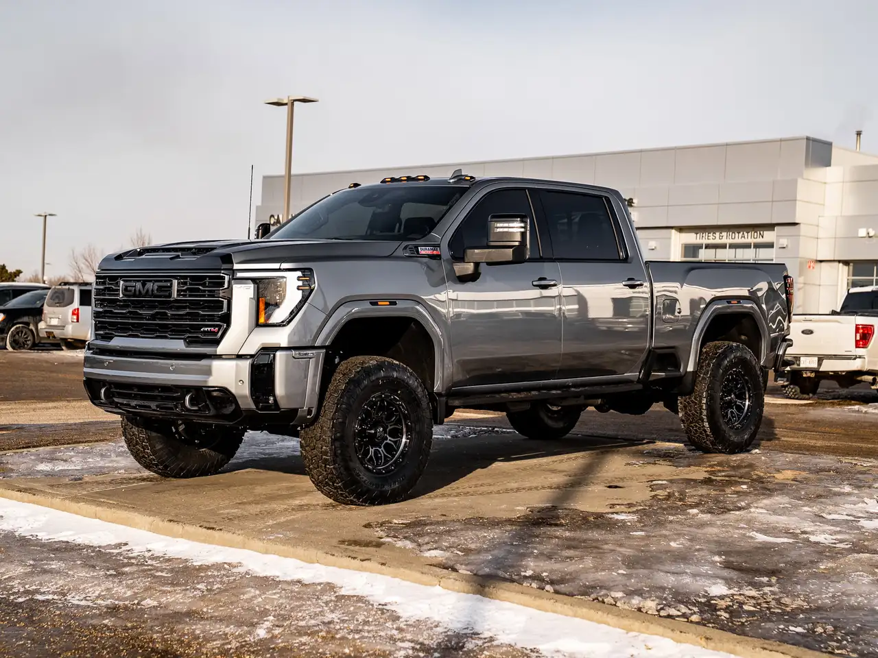 GMC Sierra 3500HD снимка GMC Sierra 3500HD