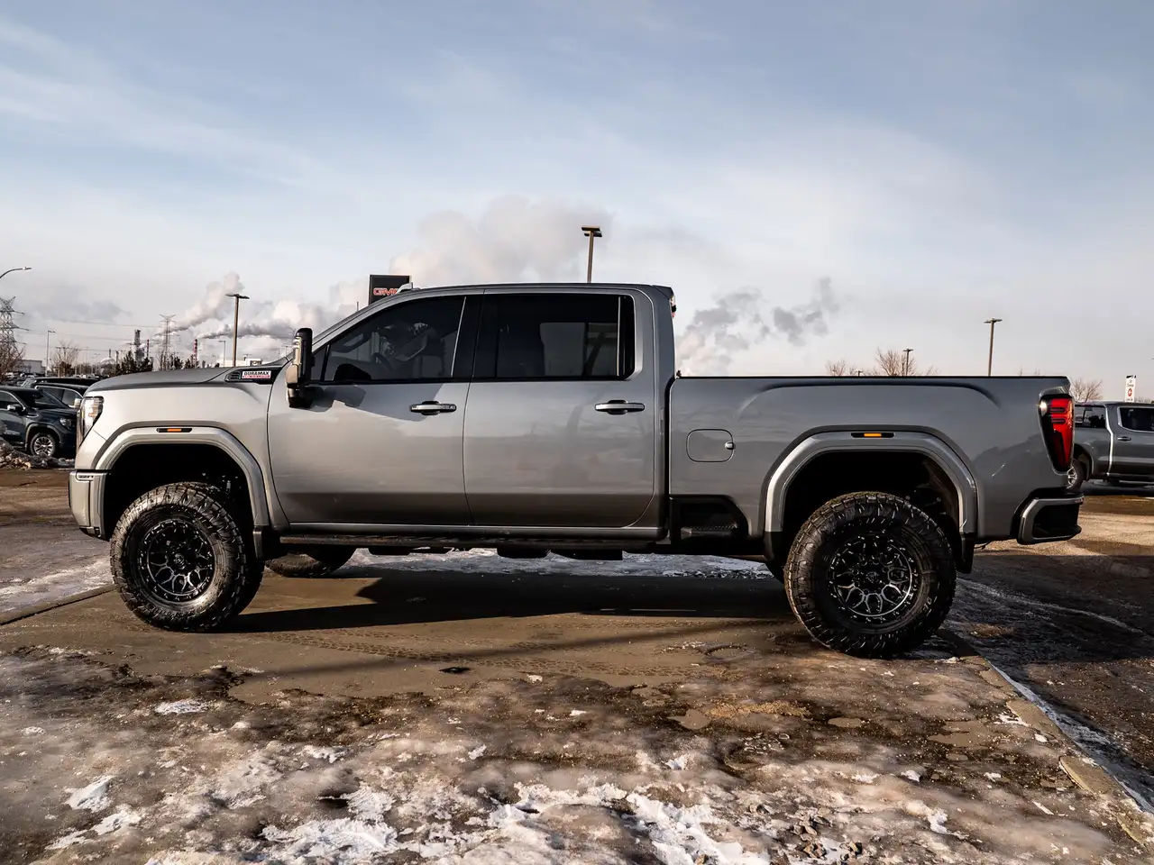 GMC Sierra 3500HD снимка GMC Sierra 3500HD