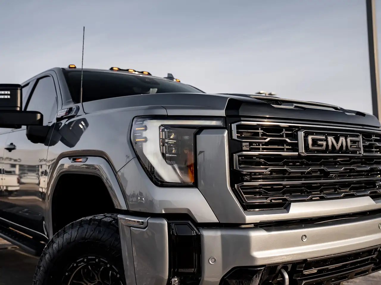 GMC Sierra 3500HD снимка GMC Sierra 3500HD