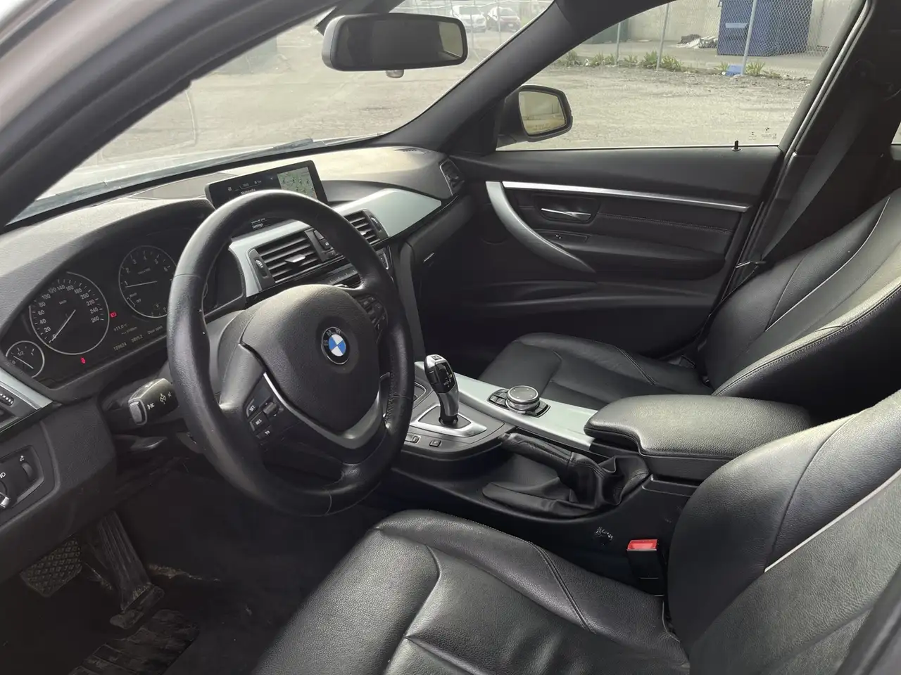 BMW 3 Series photo BMW 3 Series