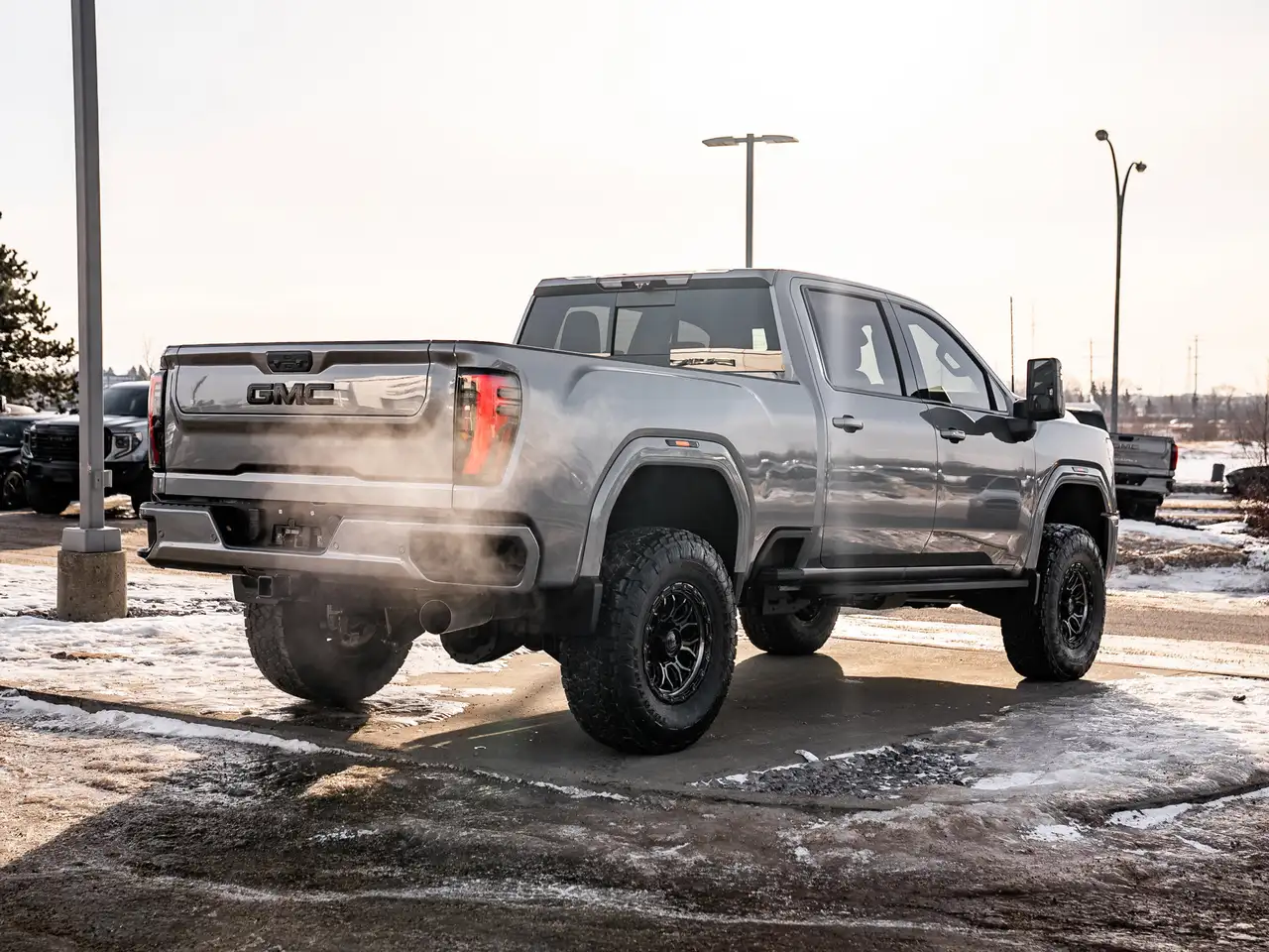 GMC Sierra 3500HD снимка GMC Sierra 3500HD