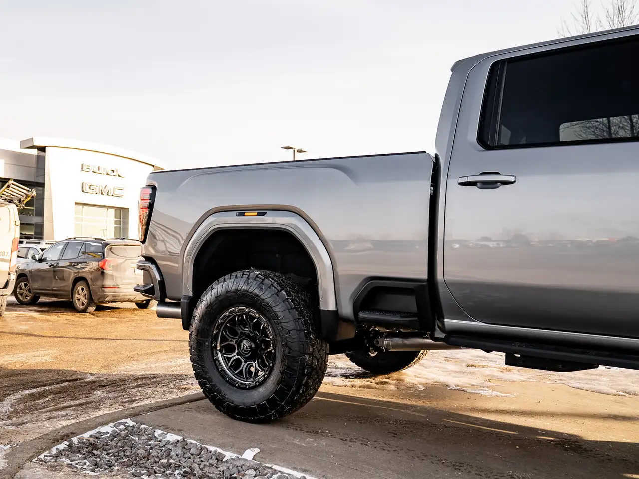 GMC Sierra 3500HD снимка GMC Sierra 3500HD