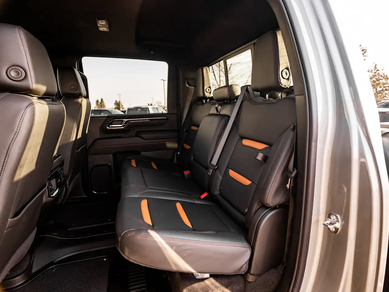 GMC Sierra 3500HD снимка GMC Sierra 3500HD