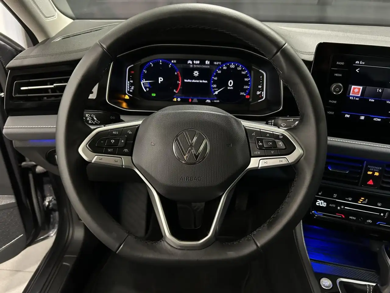 Volkswagen Jetta снимка Volkswagen Jetta