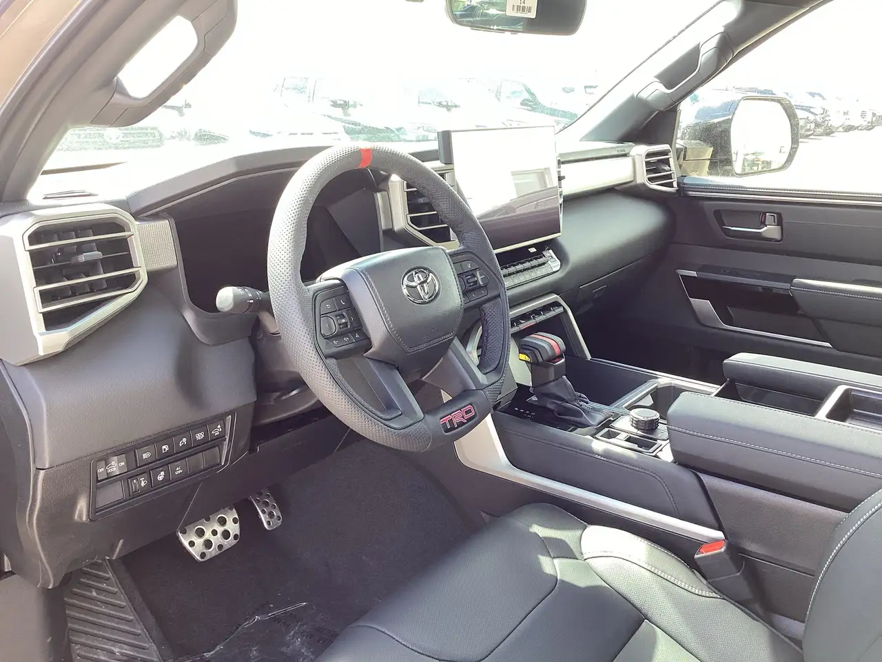 Toyota Tundra снимка Toyota Tundra