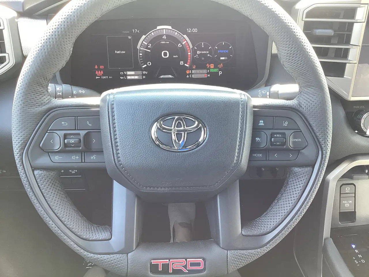 Toyota Tundra снимка Toyota Tundra