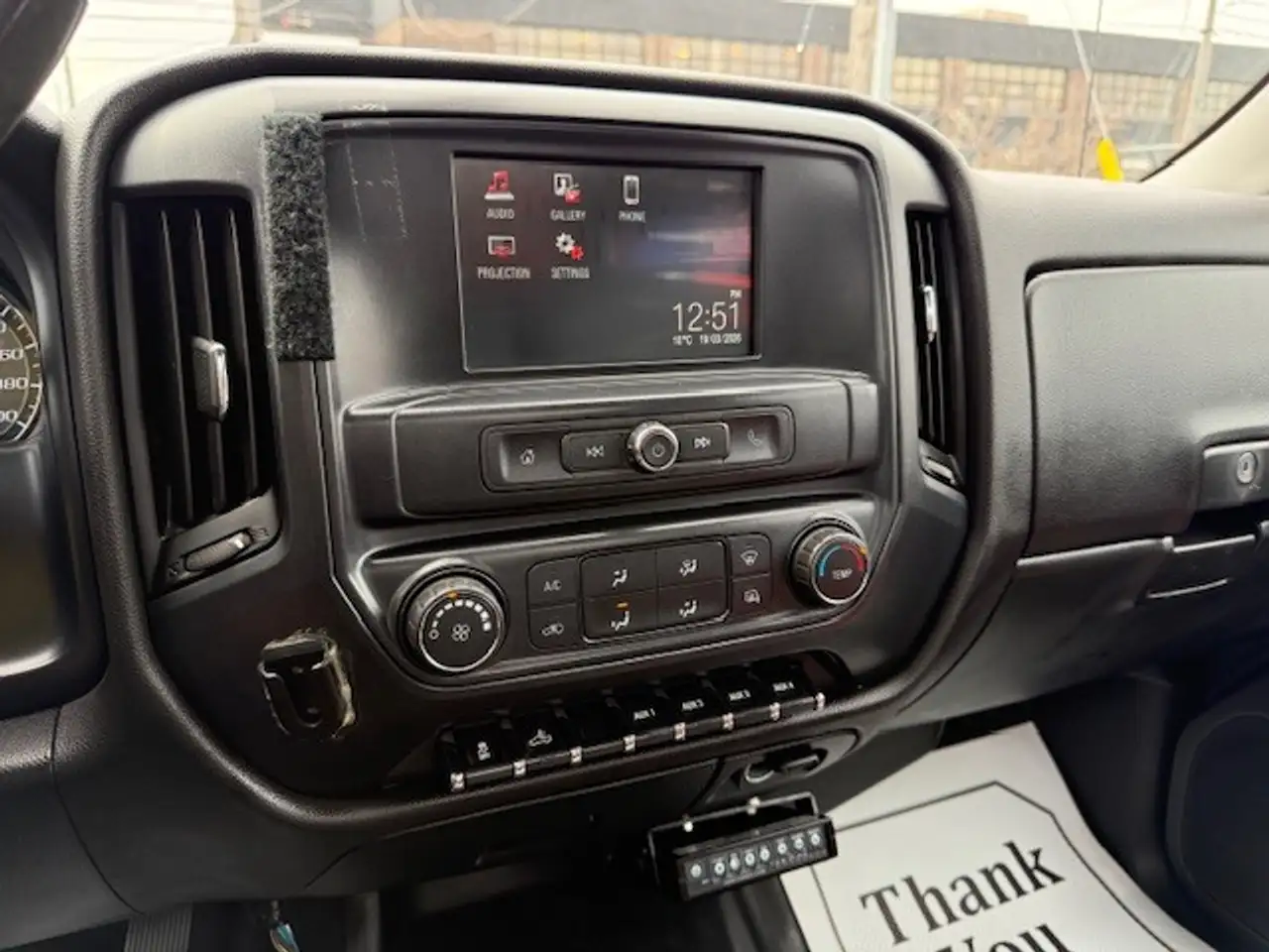 GMC Sierra 3500HD снимка GMC Sierra 3500HD
