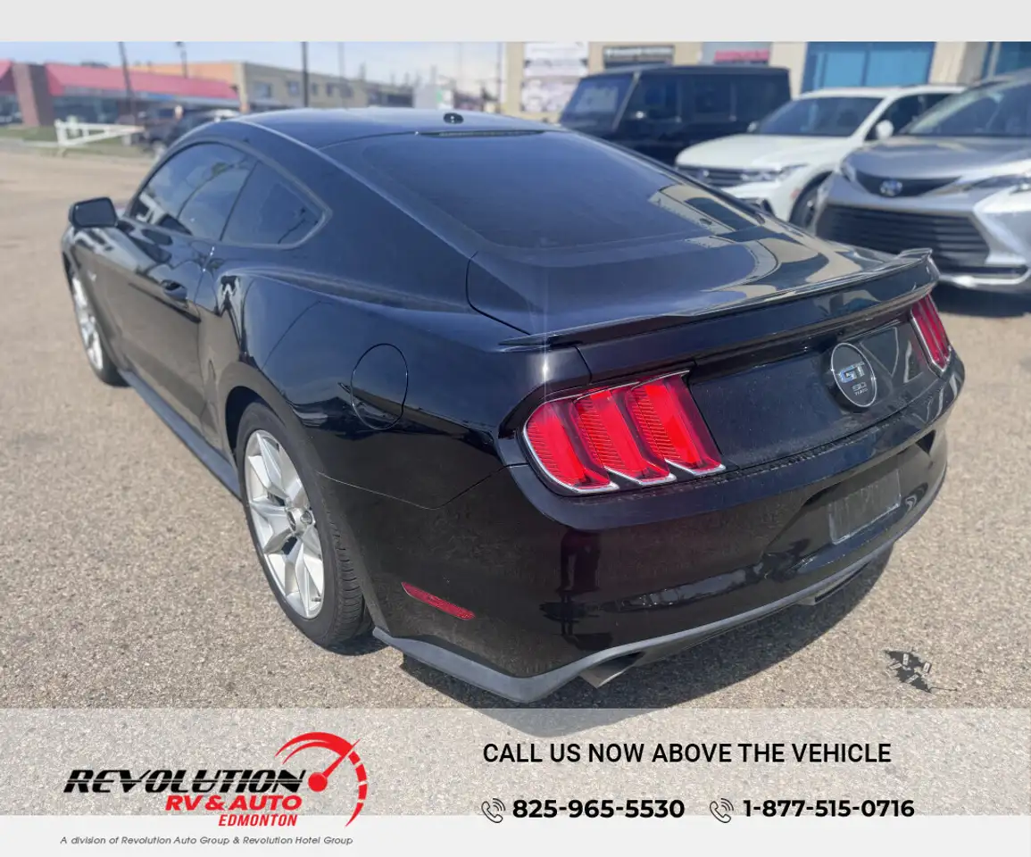 Ford Mustang photo Ford Mustang