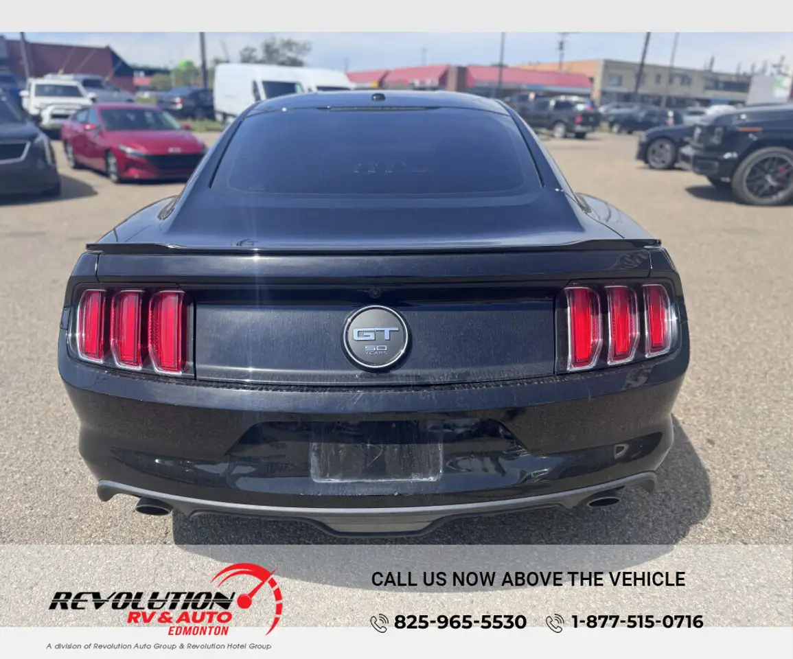 Ford Mustang photo Ford Mustang