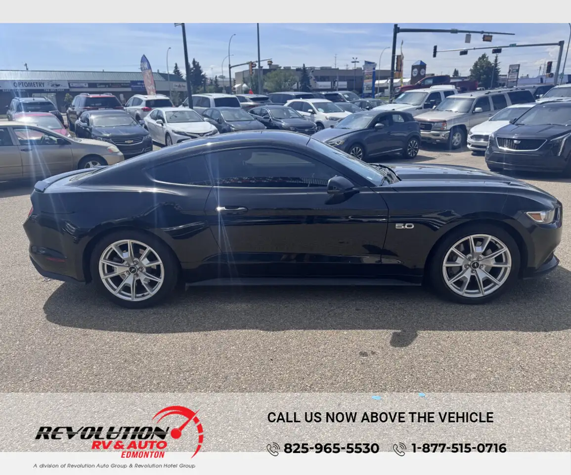 Ford Mustang photo Ford Mustang