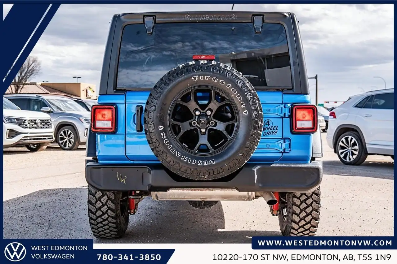 Jeep Wrangler снимка Jeep Wrangler