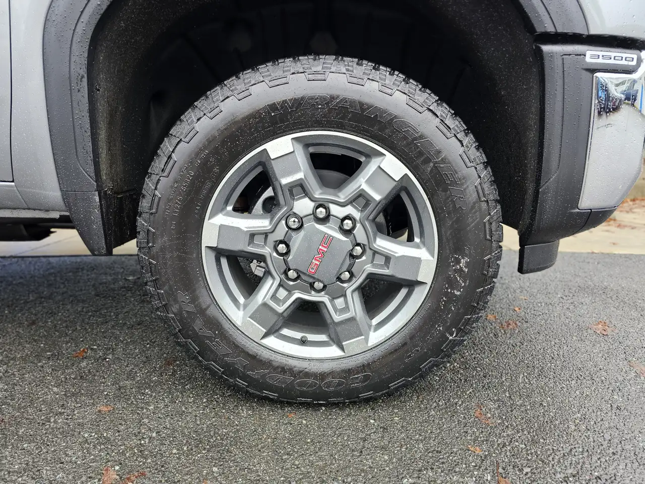 GMC Sierra 3500HD снимка GMC Sierra 3500HD