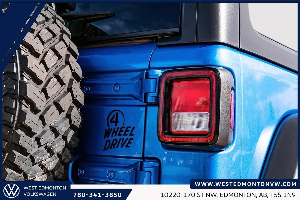 Jeep Wrangler снимка Jeep Wrangler