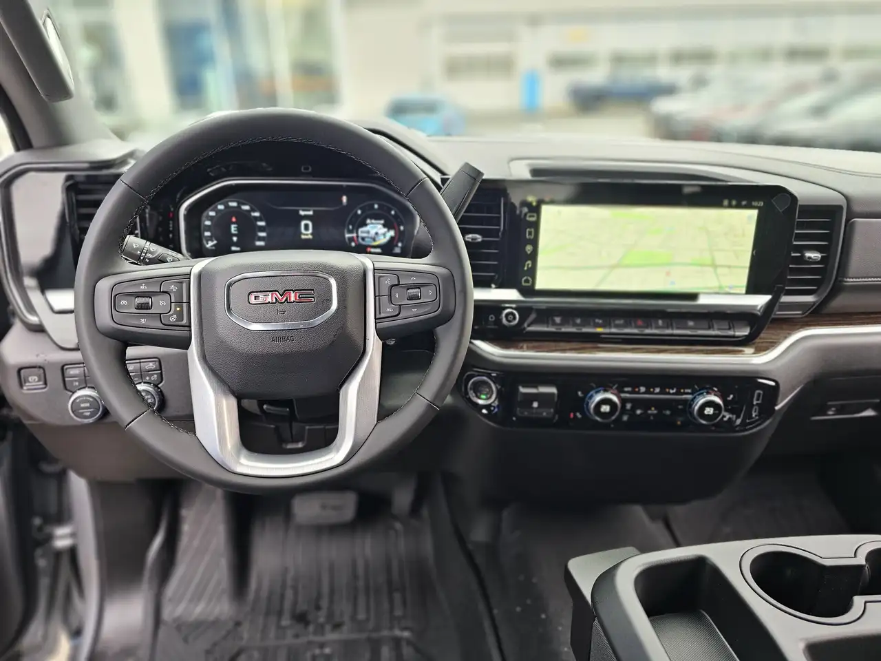 GMC Sierra 3500HD снимка GMC Sierra 3500HD