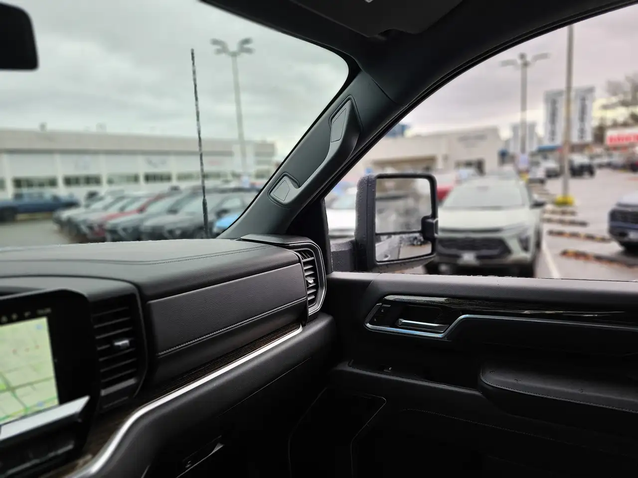 GMC Sierra 3500HD снимка GMC Sierra 3500HD