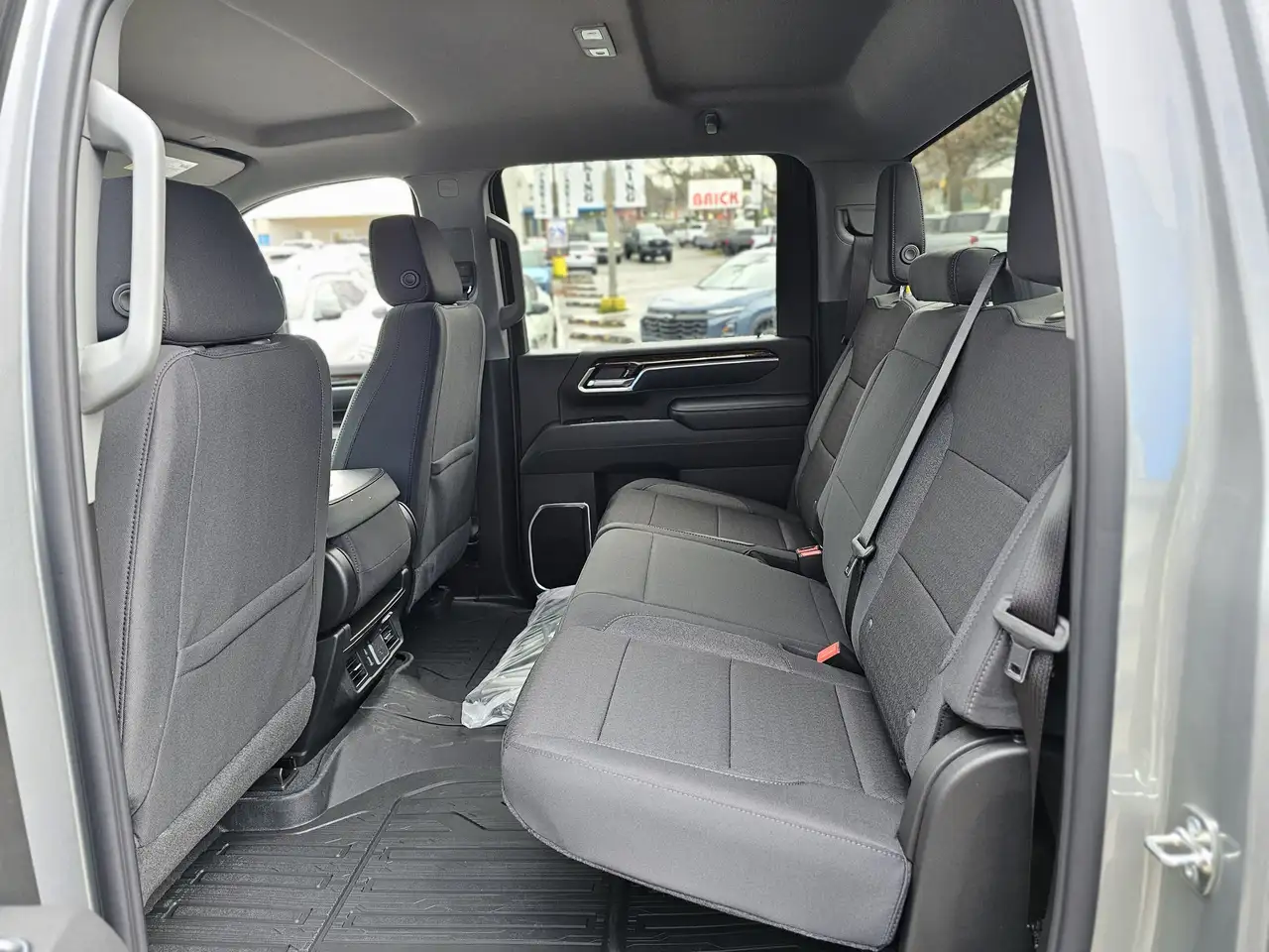 GMC Sierra 3500HD снимка GMC Sierra 3500HD