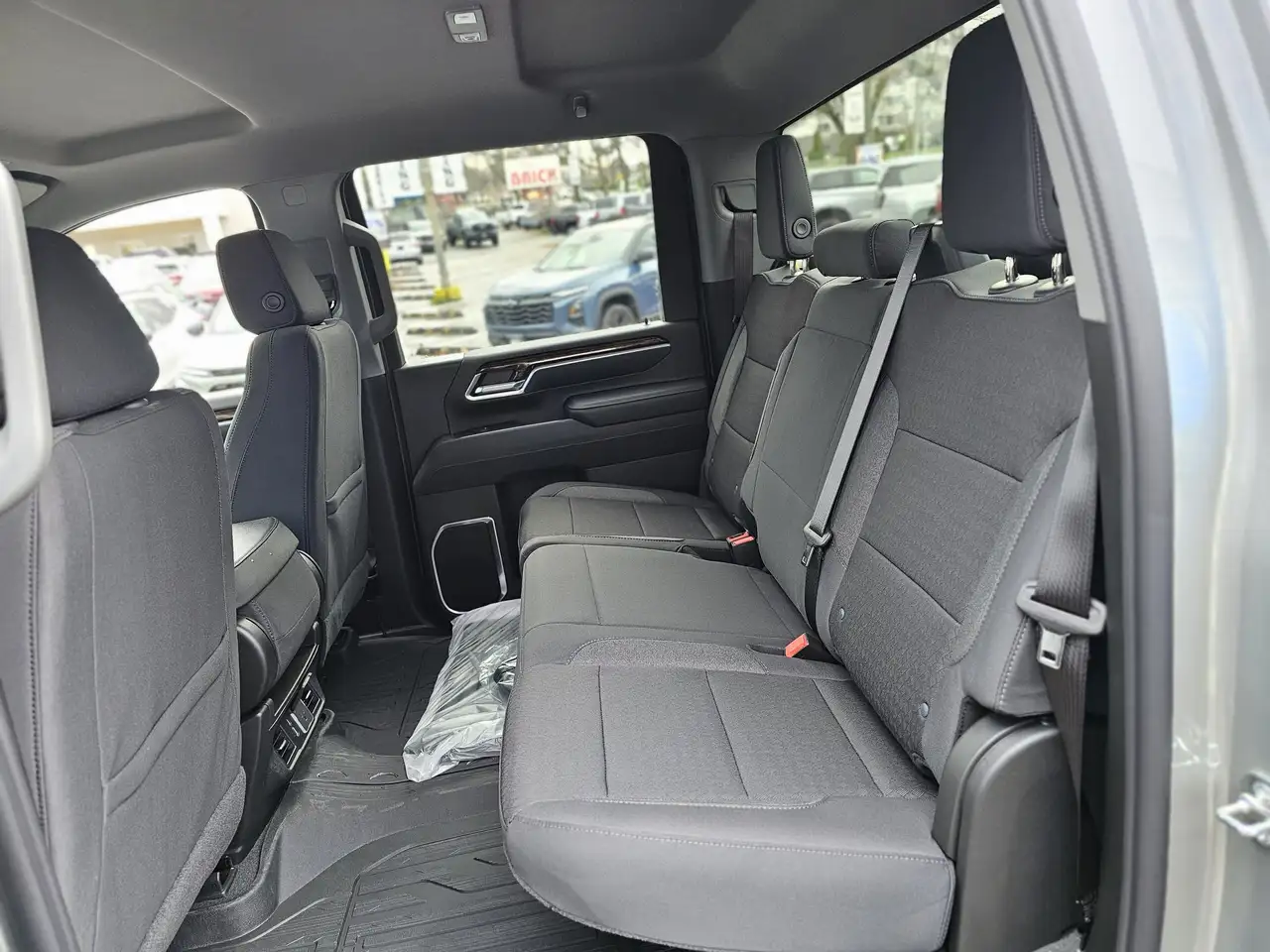GMC Sierra 3500HD снимка GMC Sierra 3500HD