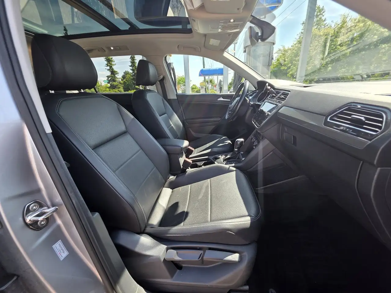 Volkswagen Tiguan снимка Volkswagen Tiguan