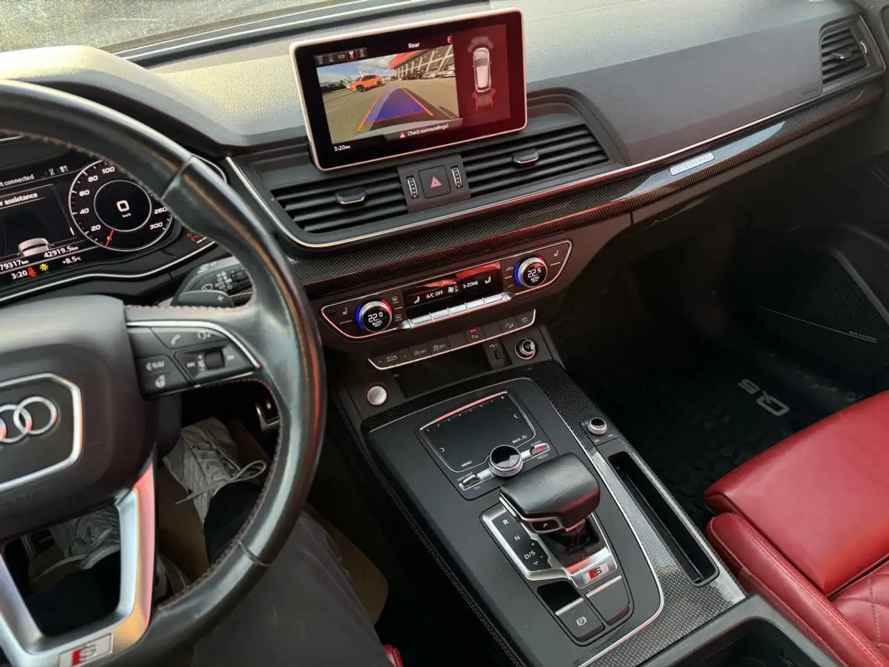 Audi SQ5 fotografie Audi SQ5