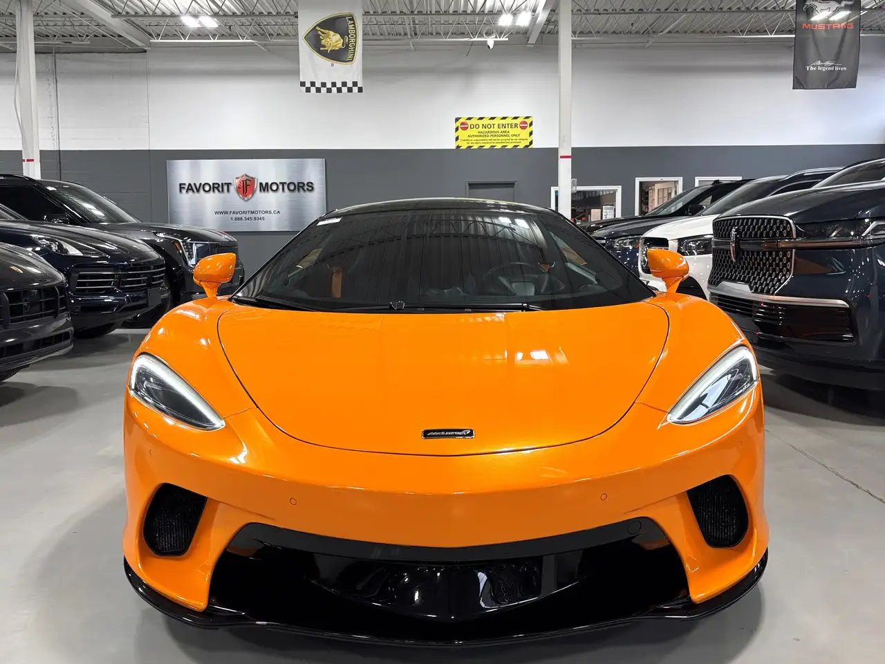 2022 McLaren GT