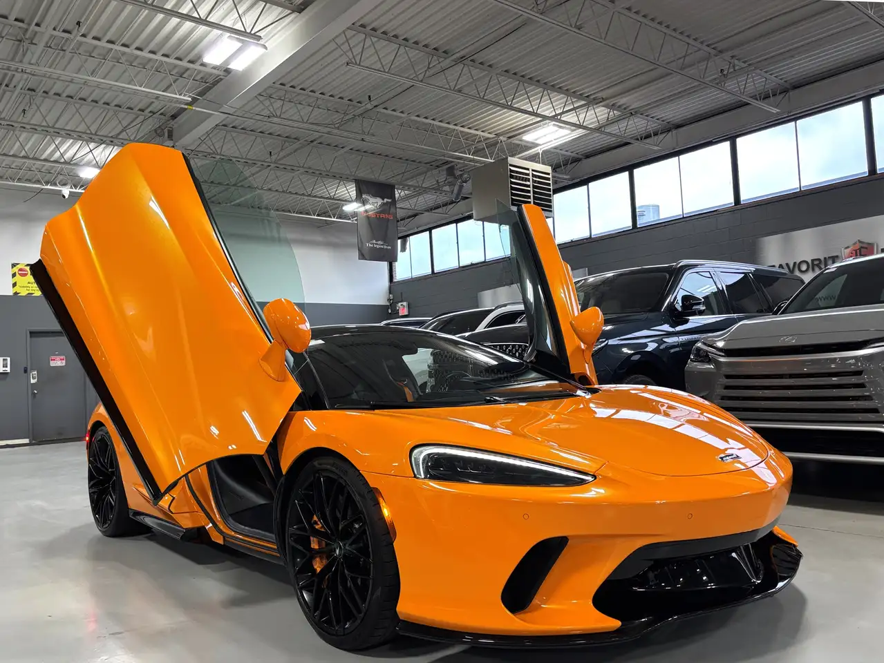 McLaren GT photo McLaren GT
