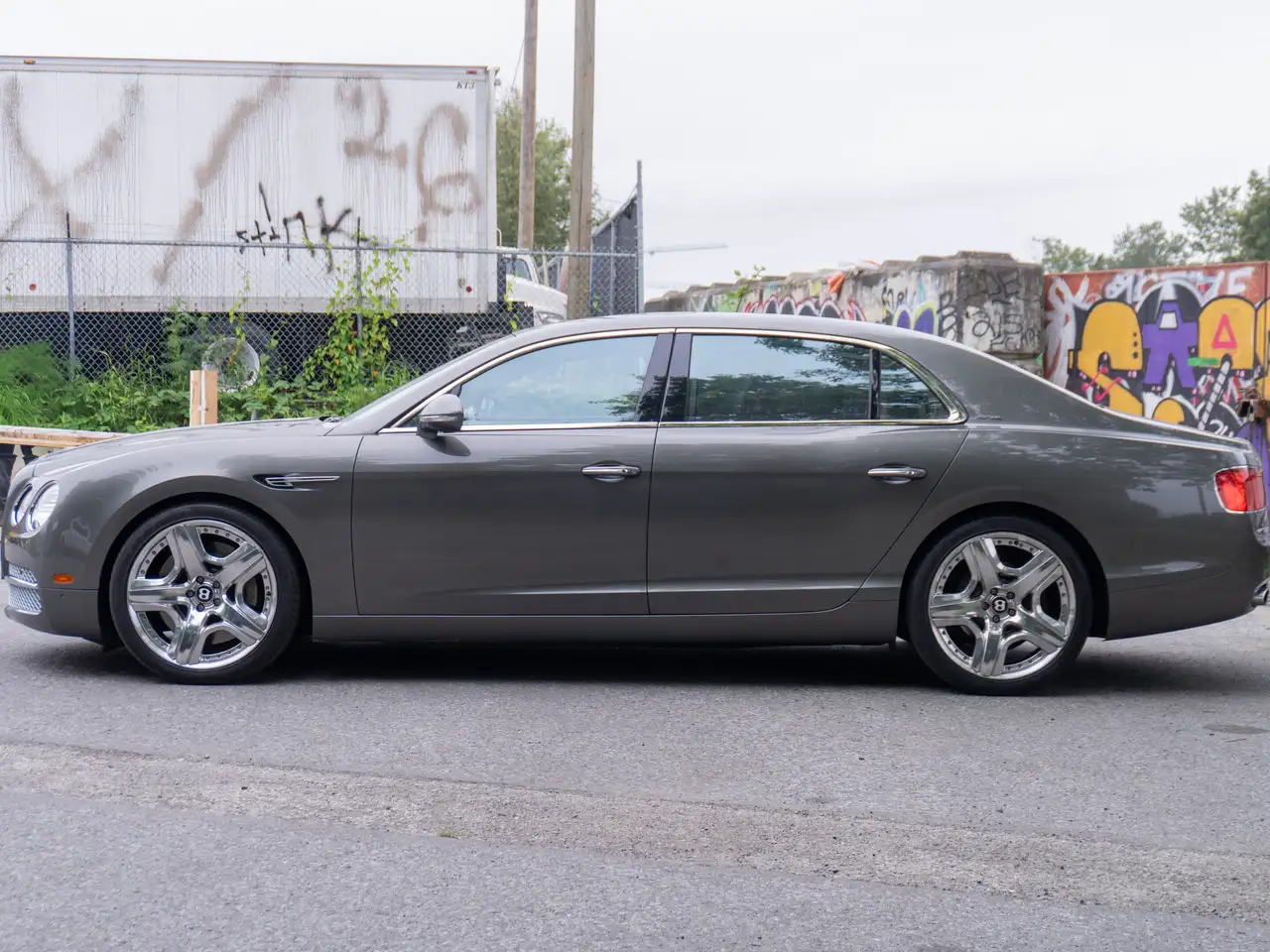 Bentley Flying Spur fotografie Bentley Flying Spur