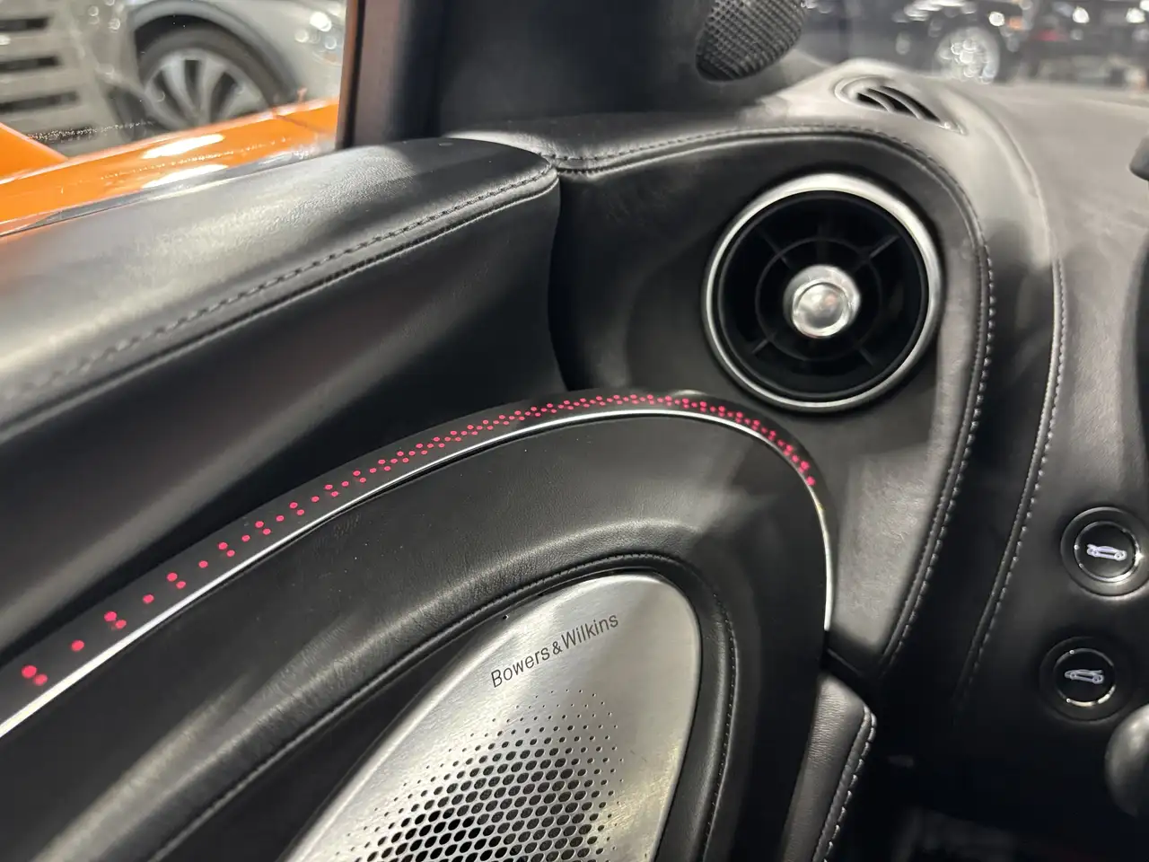 McLaren GT photo McLaren GT
